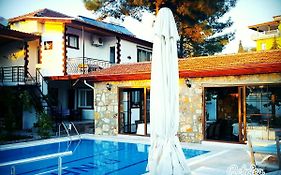 Pinar Vintage House